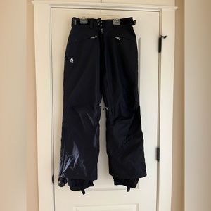 Ridge Series Women’s Black Ski Pants by Sessions. Size medium.